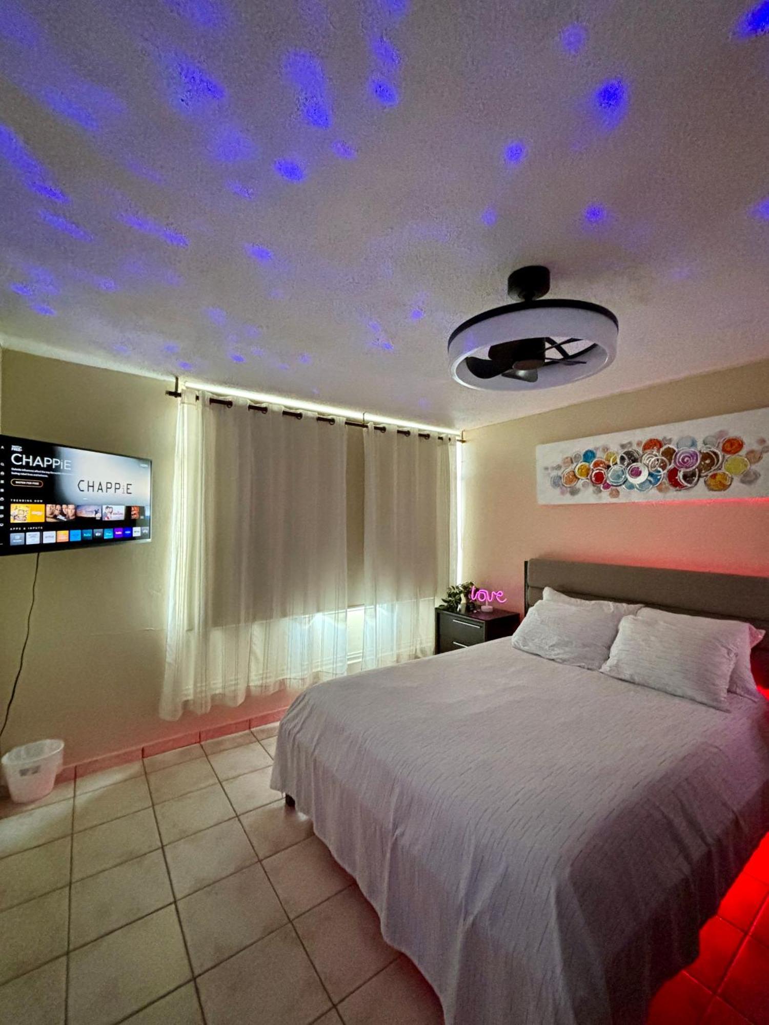 Downtown Beachfront Isla Verde Luxury Apartment ซานฮวน ภายนอก รูปภาพ