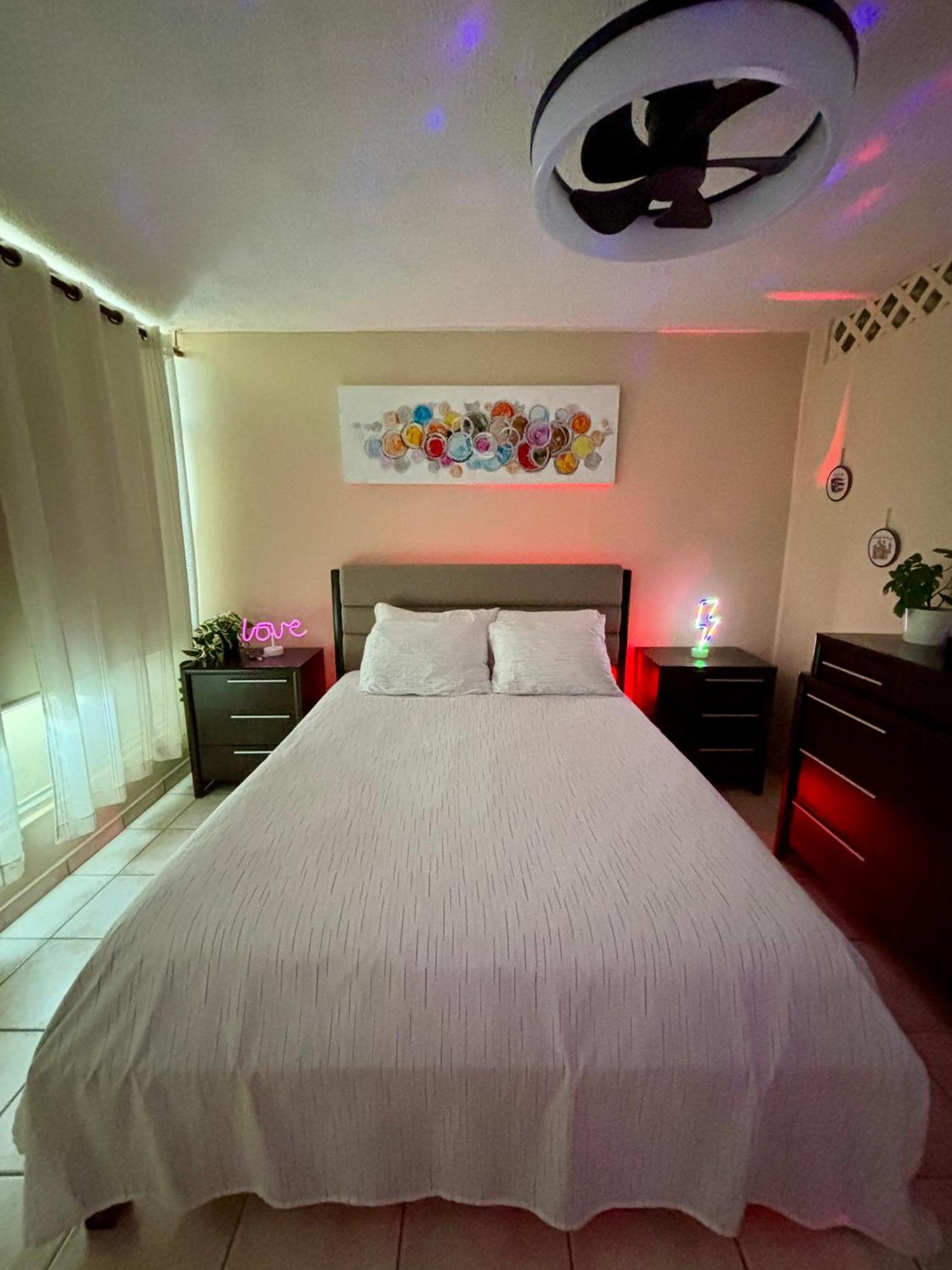 Downtown Beachfront Isla Verde Luxury Apartment ซานฮวน ภายนอก รูปภาพ