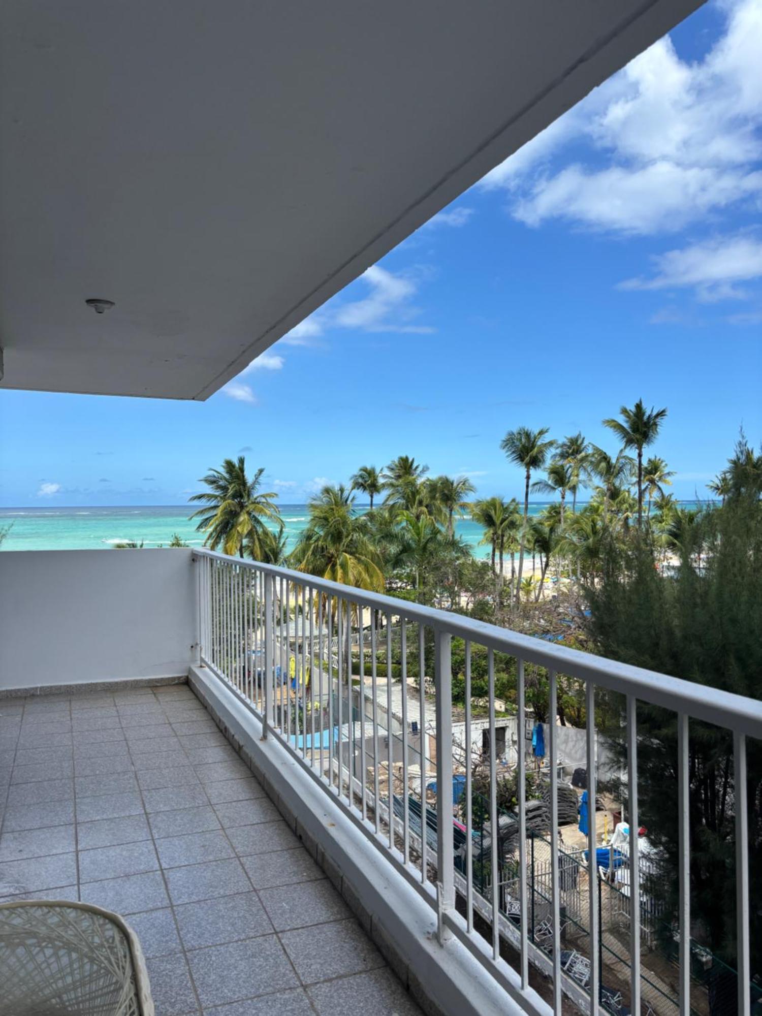 Downtown Beachfront Isla Verde Luxury Apartment ซานฮวน ภายนอก รูปภาพ