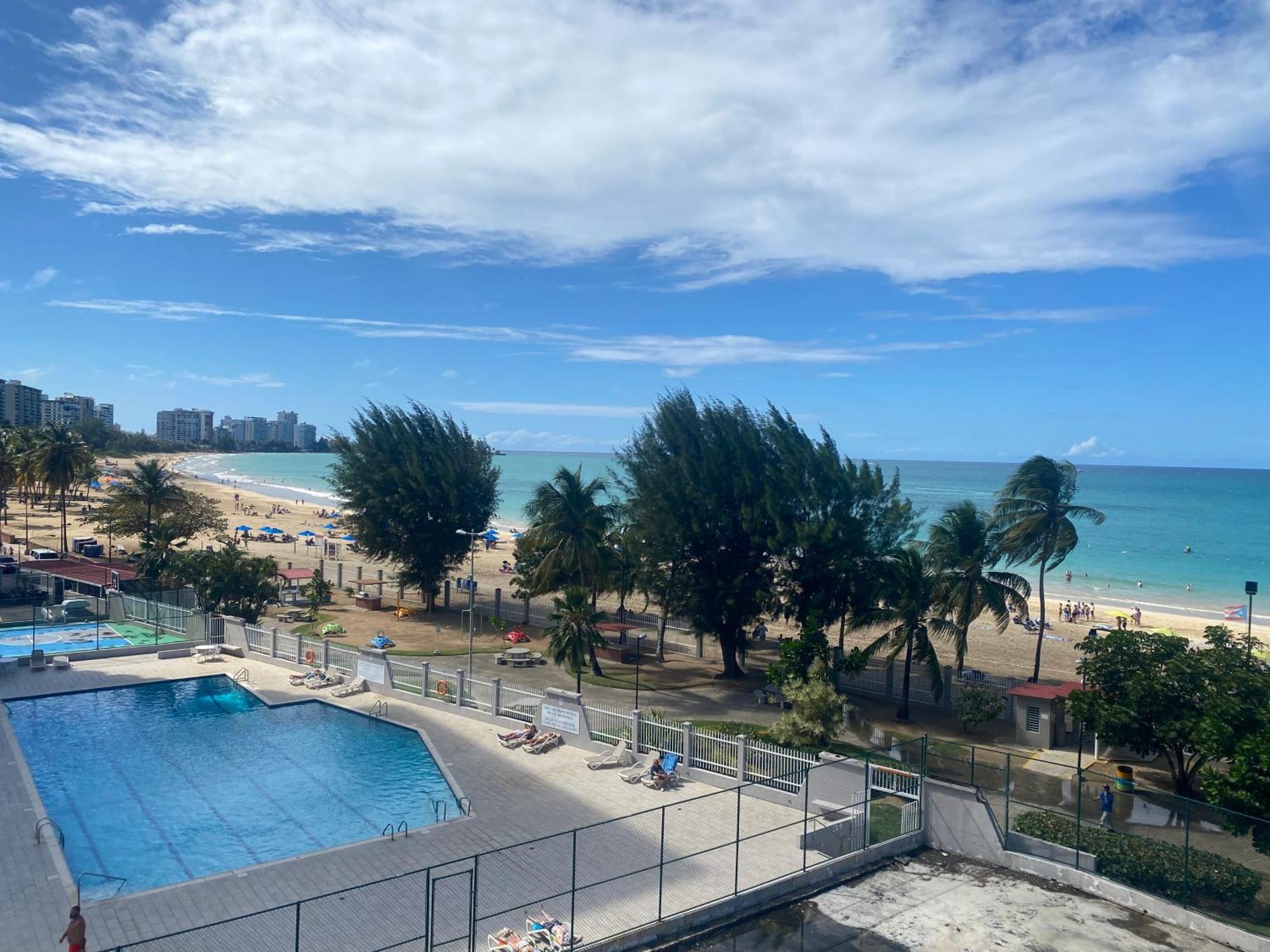 Downtown Beachfront Isla Verde Luxury Apartment ซานฮวน ภายนอก รูปภาพ